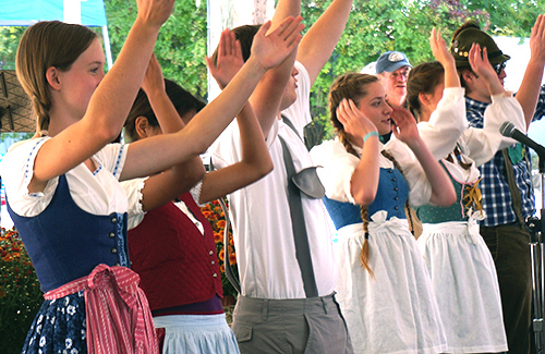 Featured image of article: Students Of German Perform At Schnitzelfest