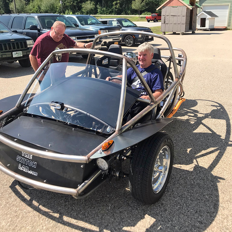 Featured image of article: Gil Morris Builds, Drives Electric Car By SwitchLab