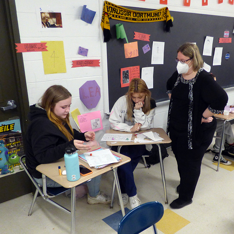 Featured image of article: Students Learn German Verb Conjugations Using Board Game Strategies