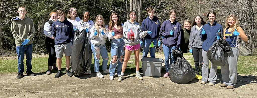 Featured image of article: Earth Day Campus Cleanup